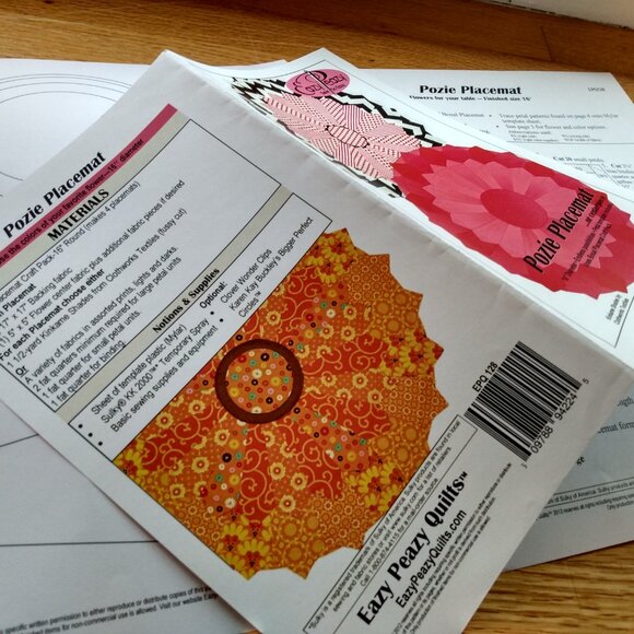 Pozie Placemat Centerpiece Quilting Sewing Pattern 16" Round Flower Eazy Peazy - Picture 7 of 8